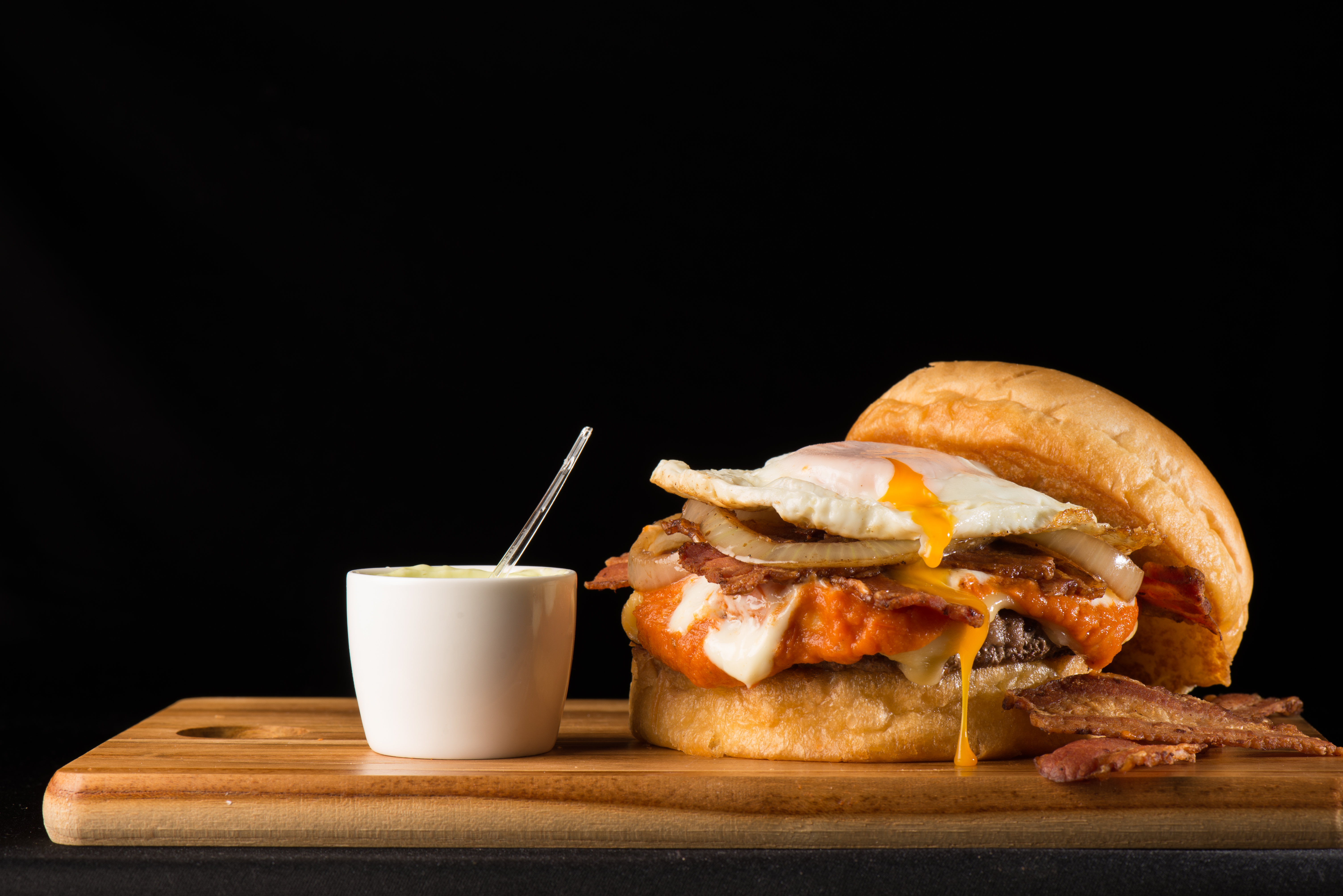 foodiesburger_o-x-bacon-egg_arioliveira