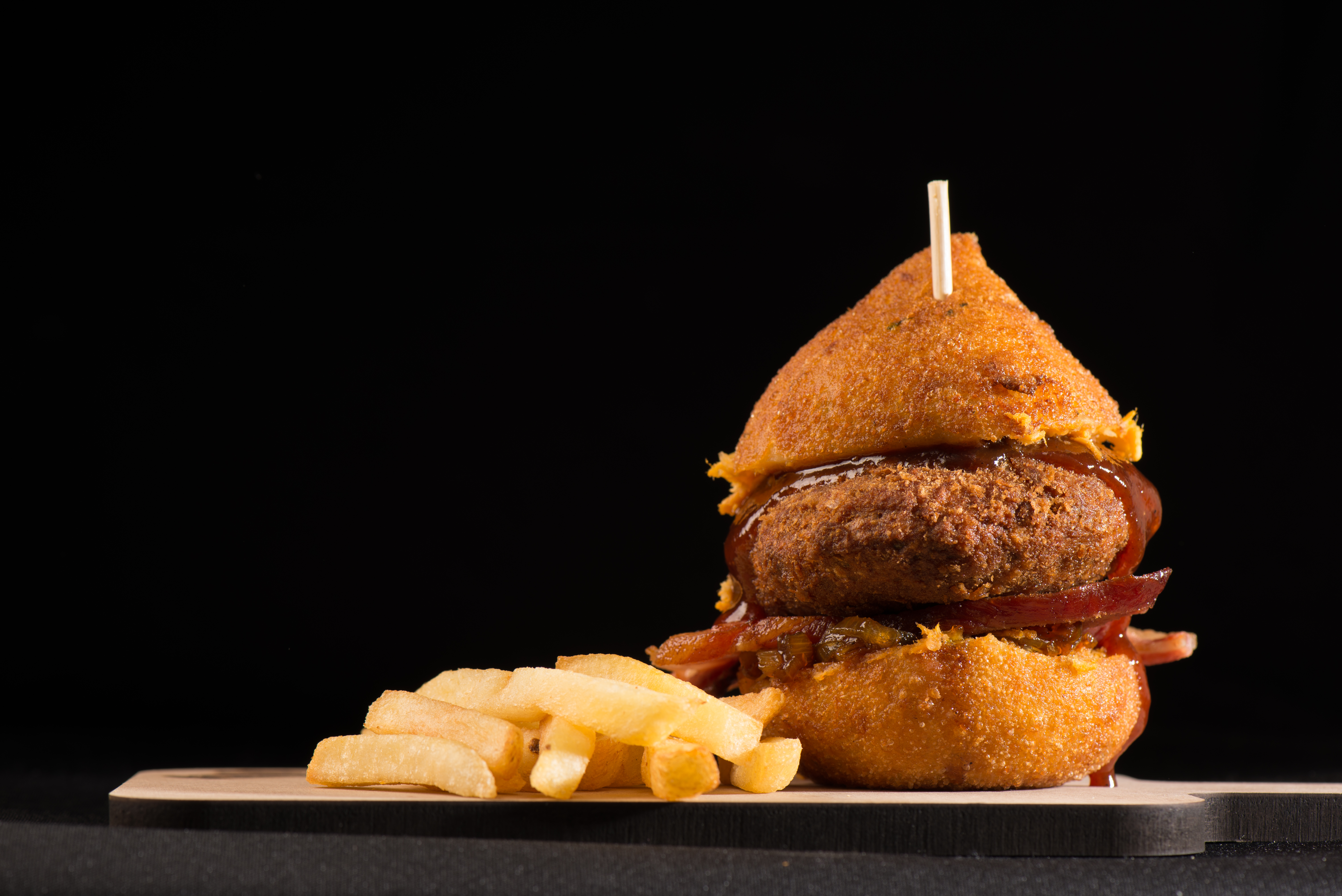 kafua-apaixonados-por-coxinha_-coxinha-pig-burger_-arioliveira